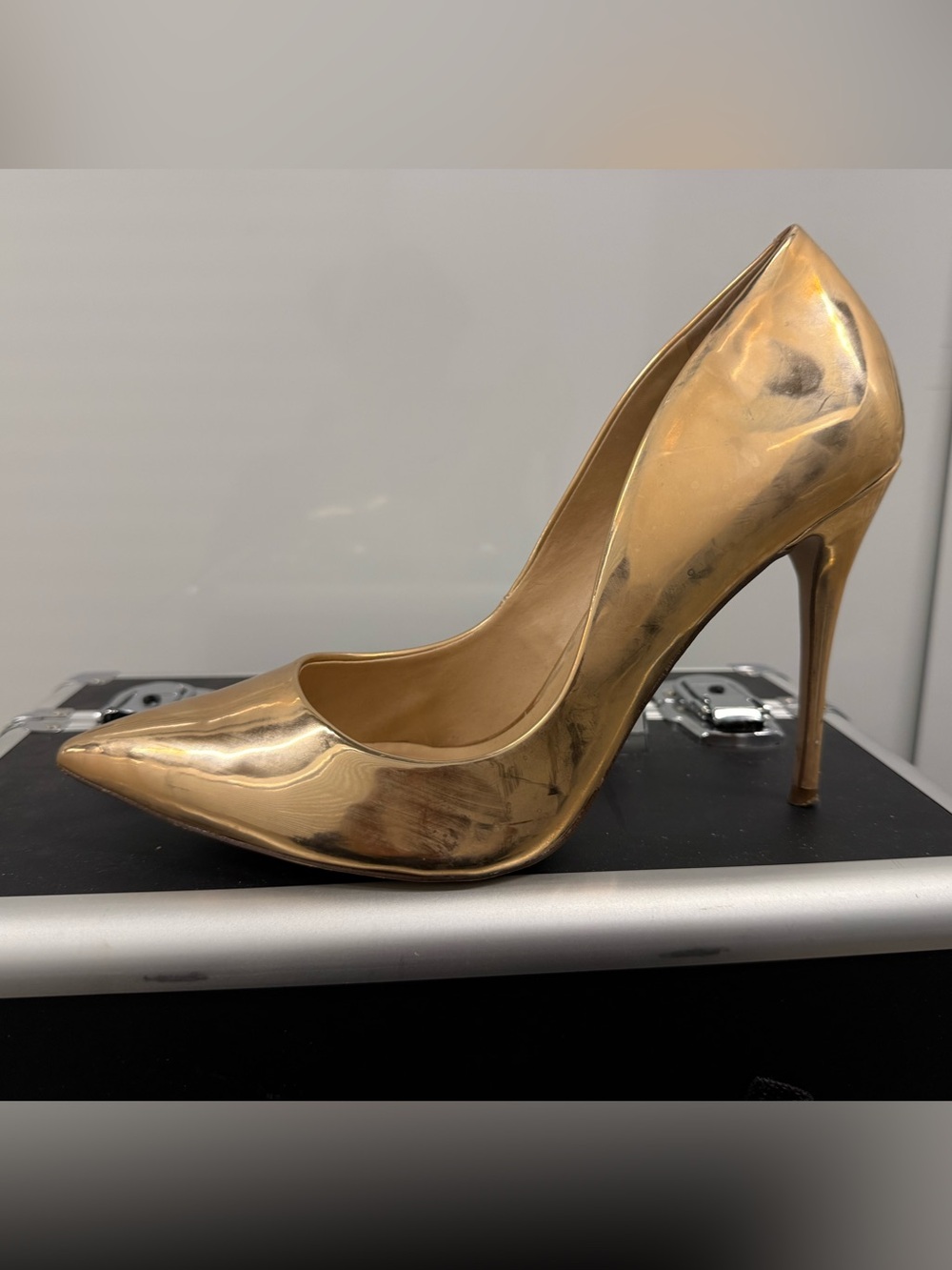 Steve Madden ROSE Gold Pointed-Toe Pumps - Picture 7 of 9